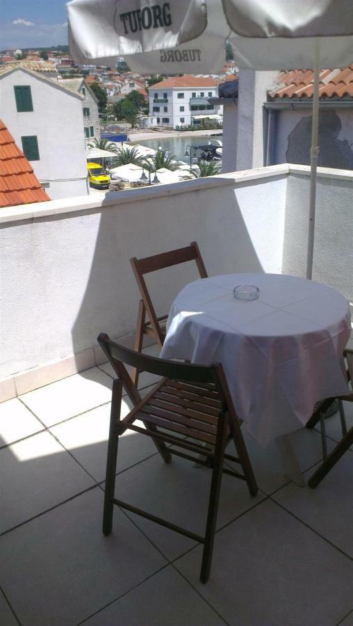 Tutini Dvori Apartment Primosten Exterior photo