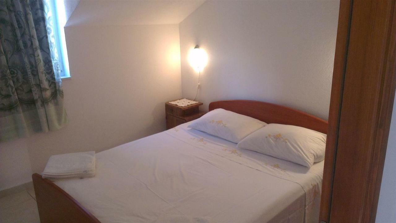 Tutini Dvori Apartment Primosten Exterior photo
